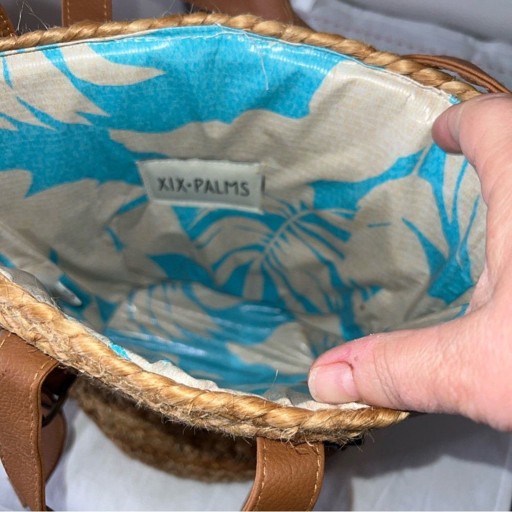 XIX Palms The Shore Break picnic cooler backpack. - Picture 2 of 4